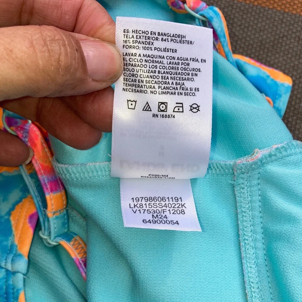 LANDS END One Piece Swimsuit Sweet Rainbow Hearts  Girls Size 8 (Medium) NEW